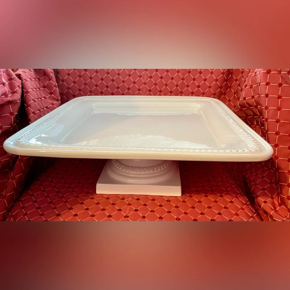 Williams Sonoma White Square Cake Stand